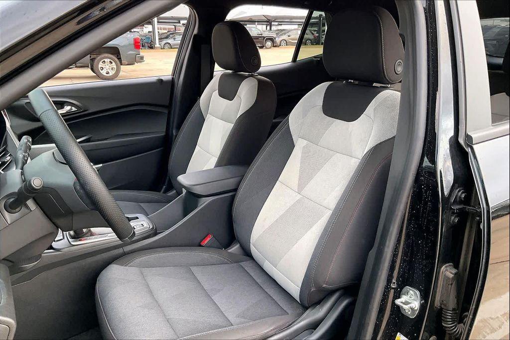 used 2025 Chevrolet Trax car, priced at $22,349