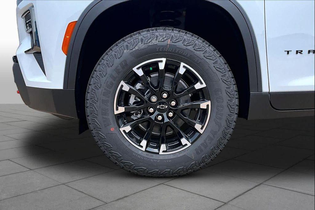 new 2026 Chevrolet Traverse car, priced at $52,890
