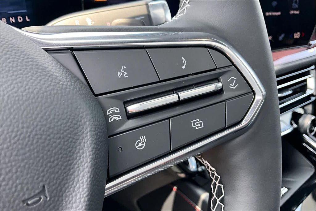 new 2026 Chevrolet Traverse car, priced at $52,890