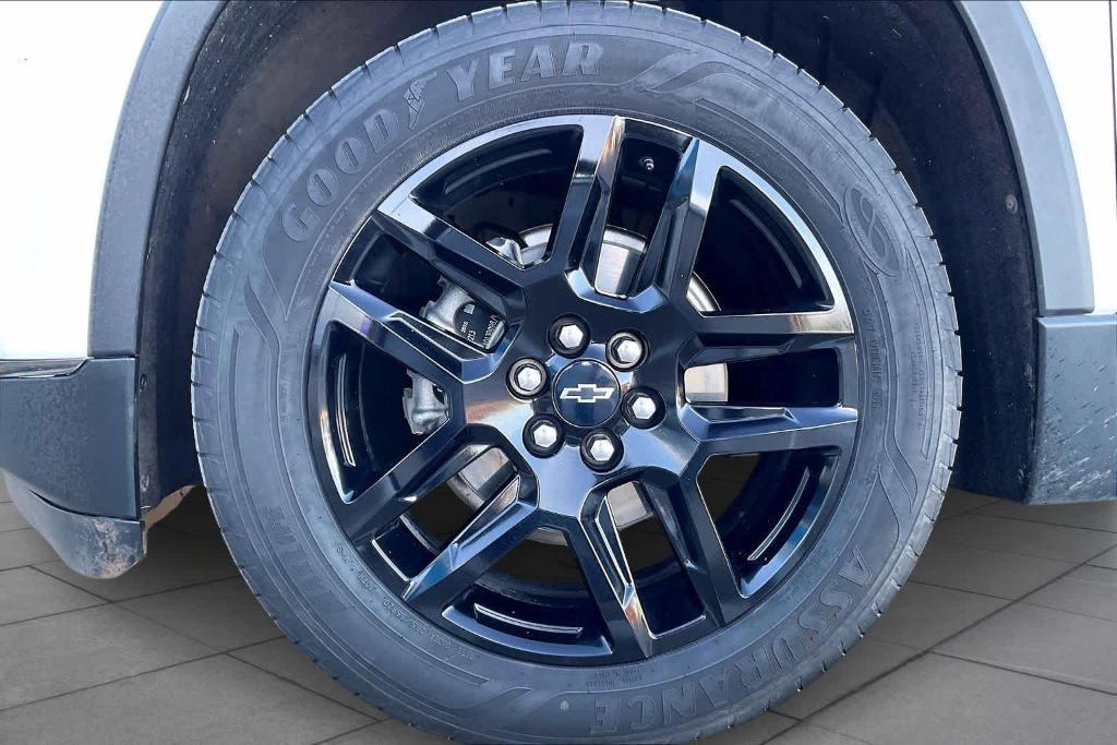 used 2021 Chevrolet Traverse car, priced at $18,224