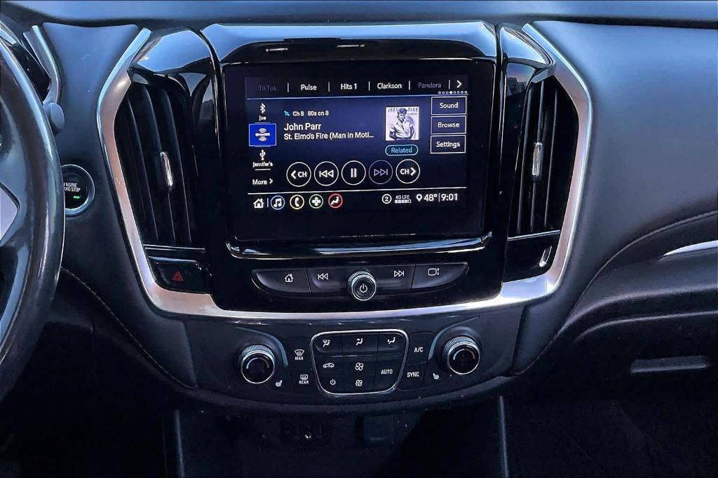 used 2021 Chevrolet Traverse car, priced at $18,224