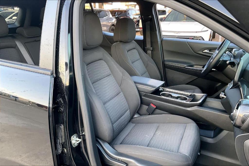 used 2025 Chevrolet Equinox car, priced at $24,993