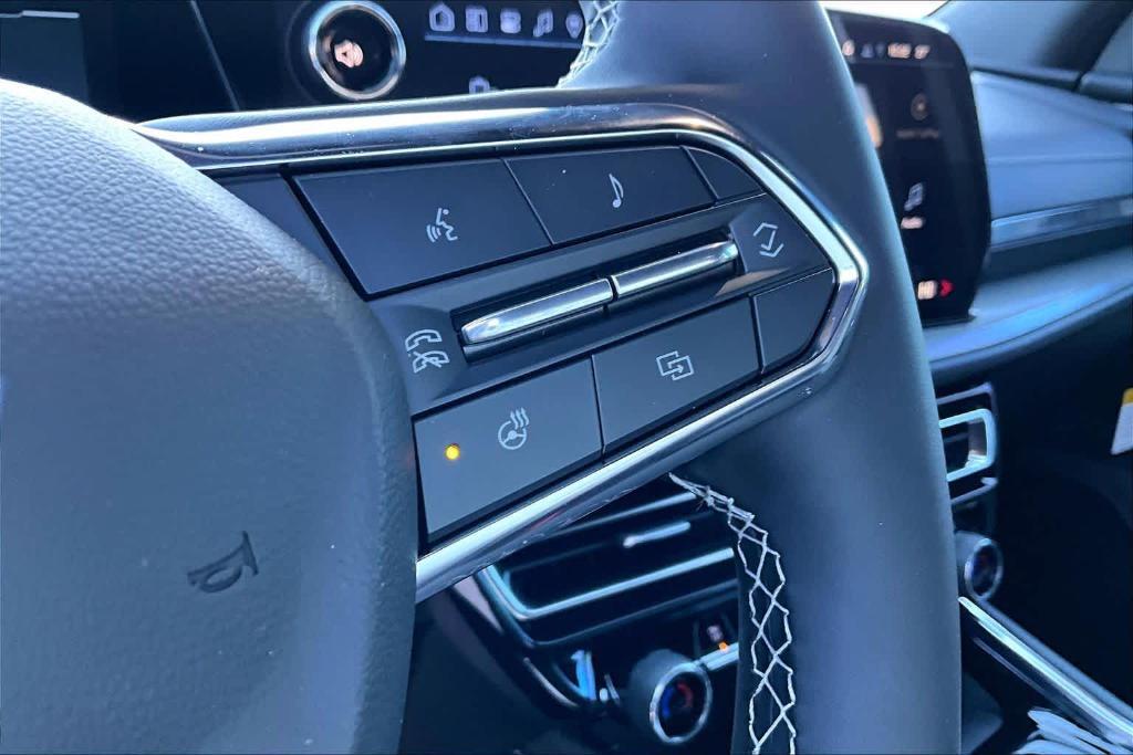 new 2026 Chevrolet Traverse car, priced at $41,165