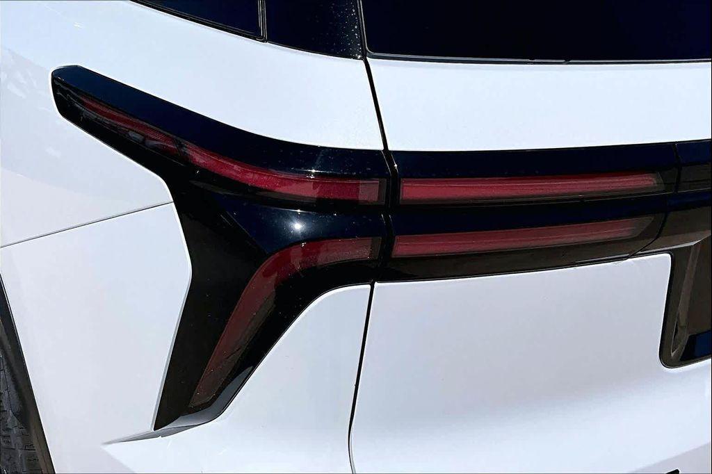 new 2026 Chevrolet Traverse car, priced at $56,399