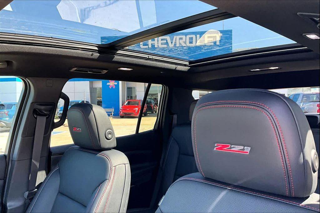 new 2026 Chevrolet Traverse car, priced at $56,399