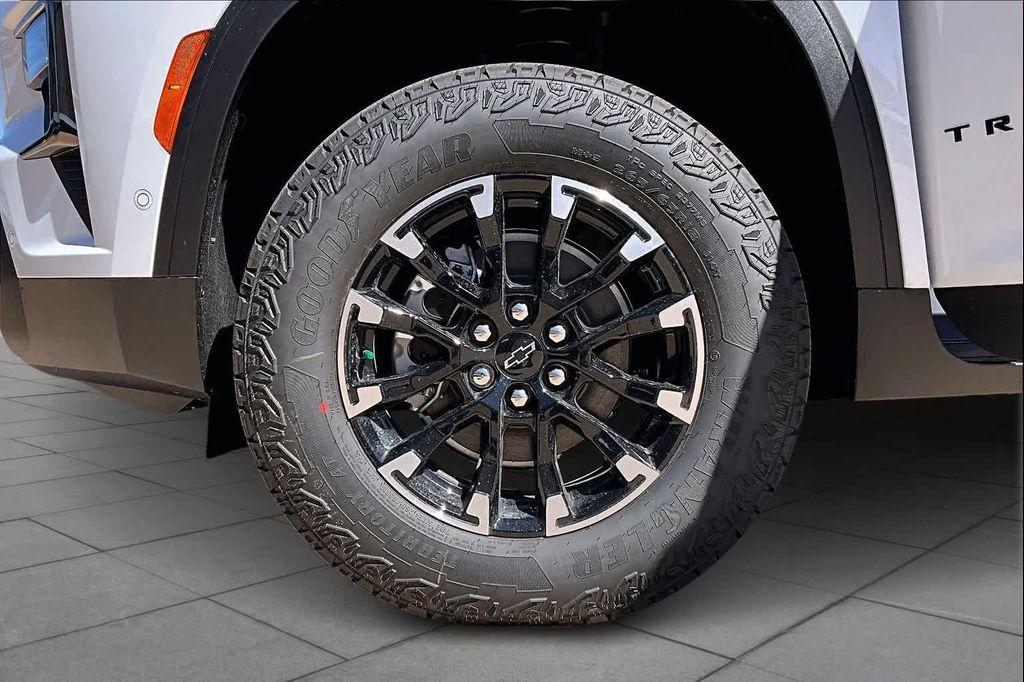 new 2026 Chevrolet Traverse car, priced at $56,399