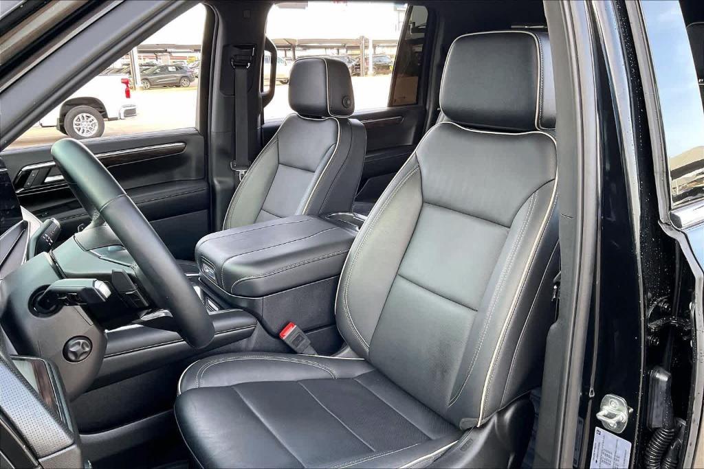 used 2025 Chevrolet Suburban car, priced at $67,500