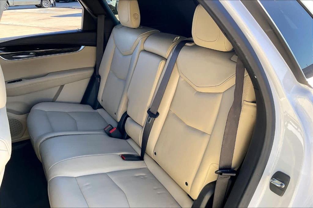 used 2017 Cadillac XT5 car, priced at $11,777