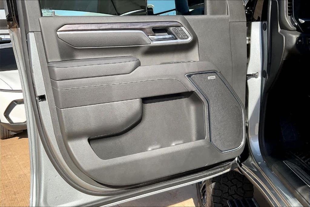 new 2025 Chevrolet Silverado 2500 car, priced at $104,375