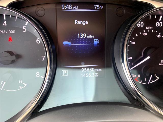 used 2014 Nissan Rogue car
