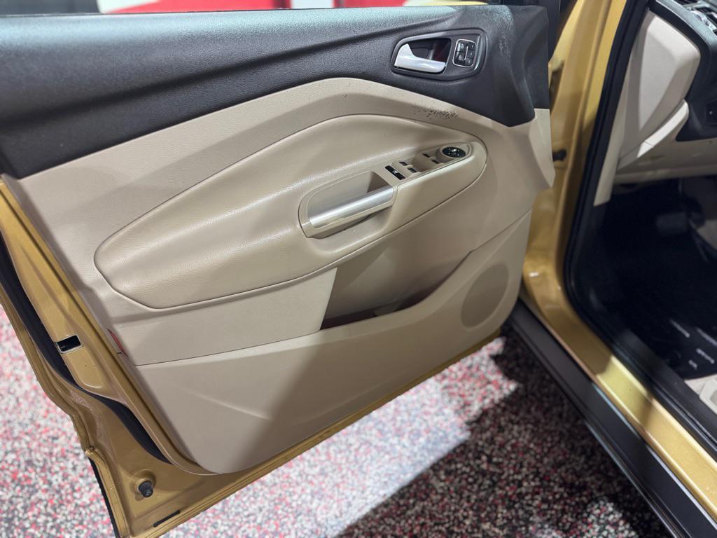 used 2015 Ford Escape car, priced at $7,990