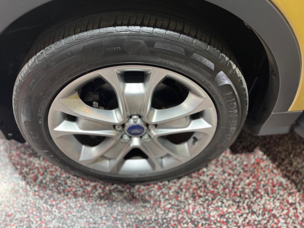 used 2015 Ford Escape car, priced at $7,990