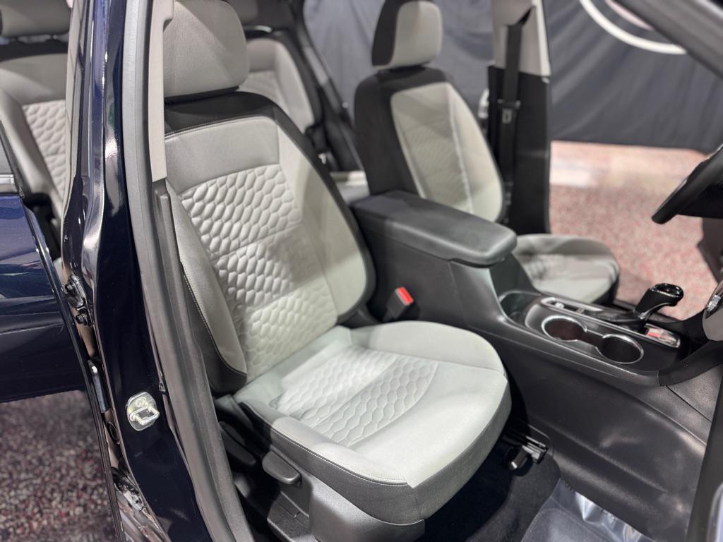 used 2021 Chevrolet Equinox car, priced at $15,990