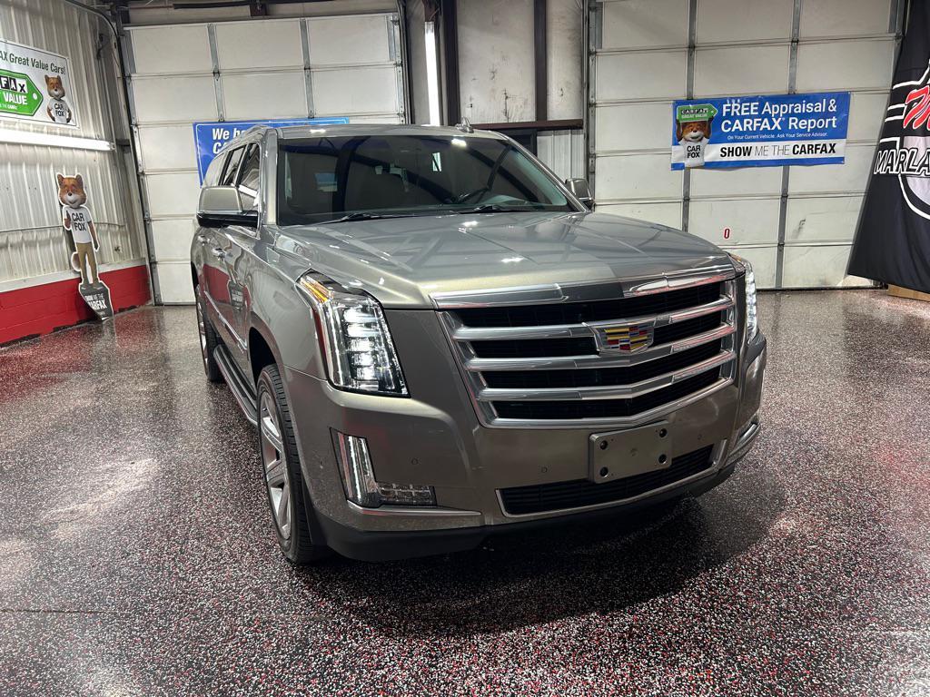 used 2019 Cadillac Escalade ESV car, priced at $26,888