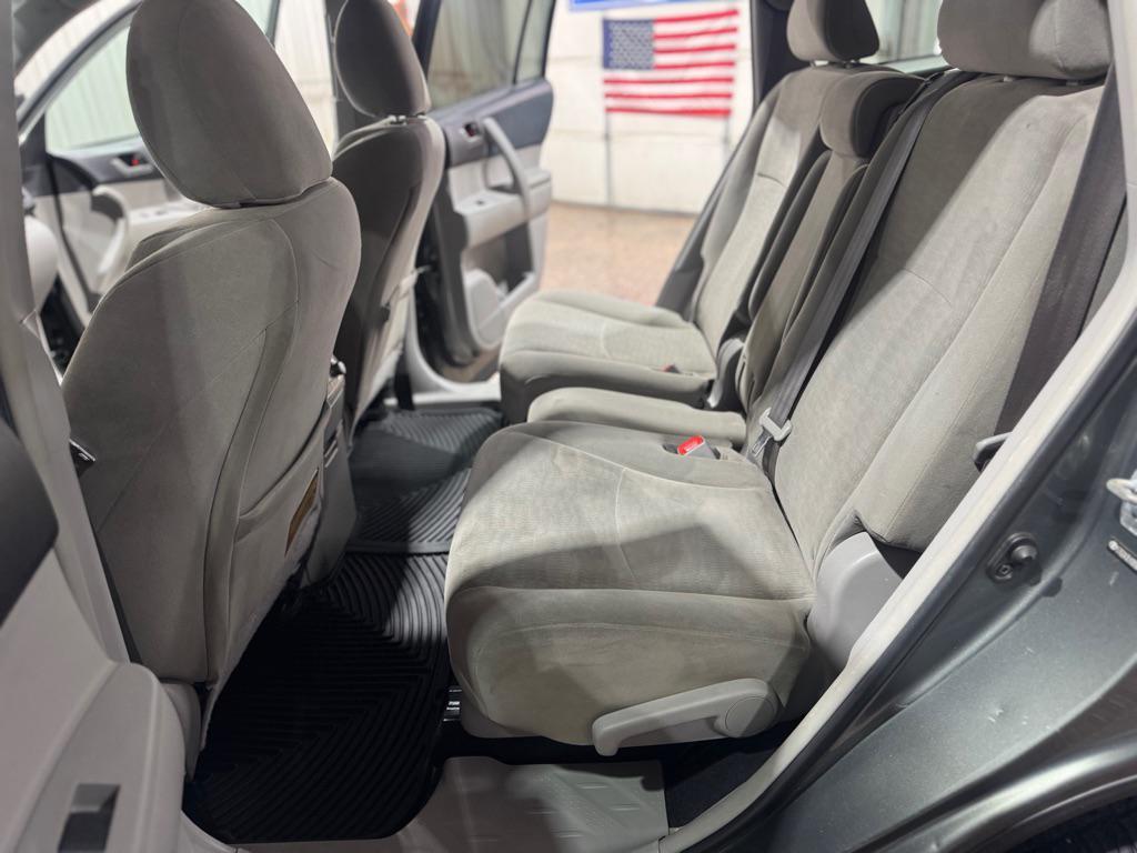 used 2013 Toyota Highlander car