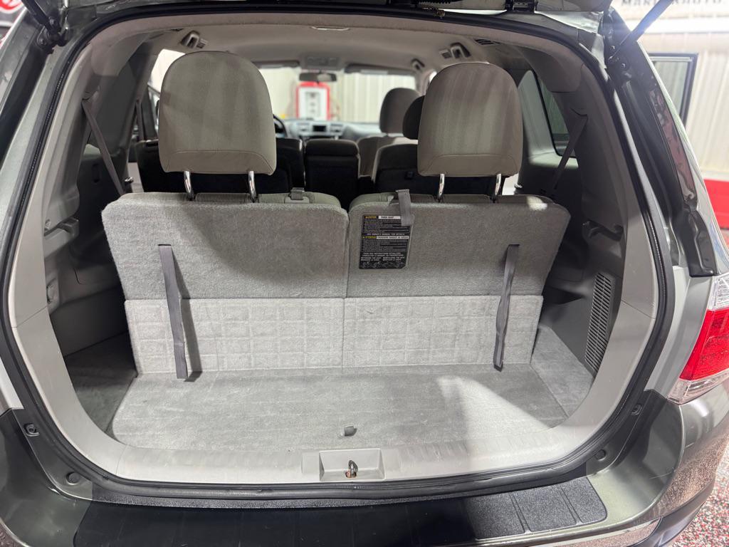 used 2013 Toyota Highlander car