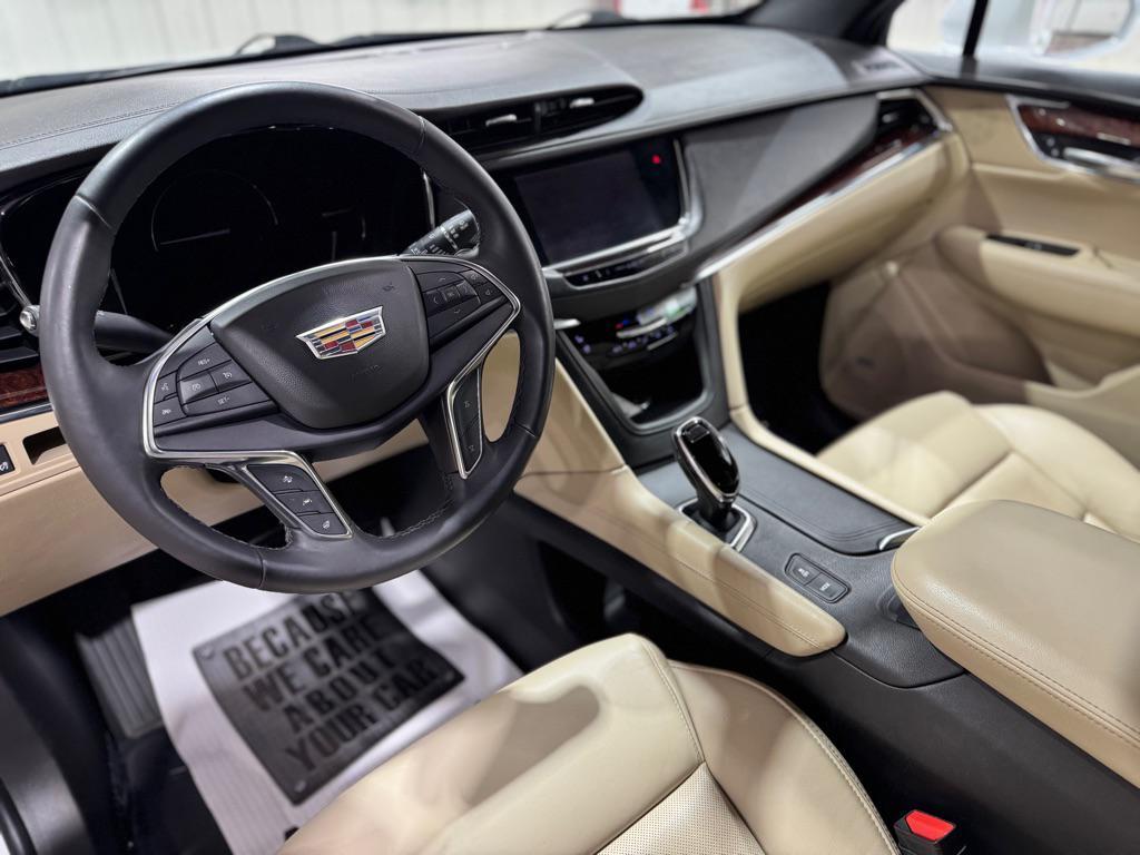 used 2018 Cadillac XT5 car, priced at $16,990