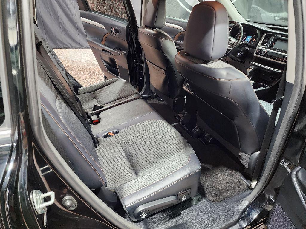 used 2014 Toyota Highlander car, priced at $8,950