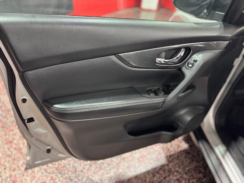 used 2016 Nissan Rogue car, priced at $9,950