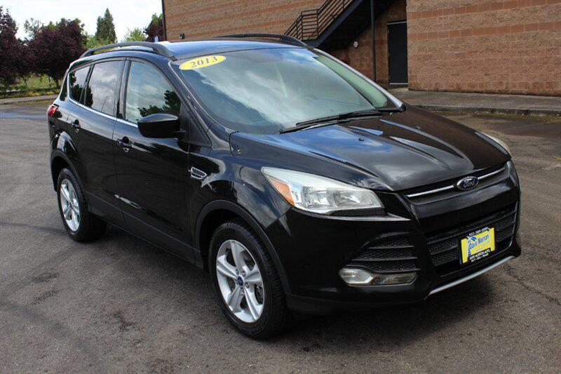 used 2013 Ford Escape car, priced at $7,495
