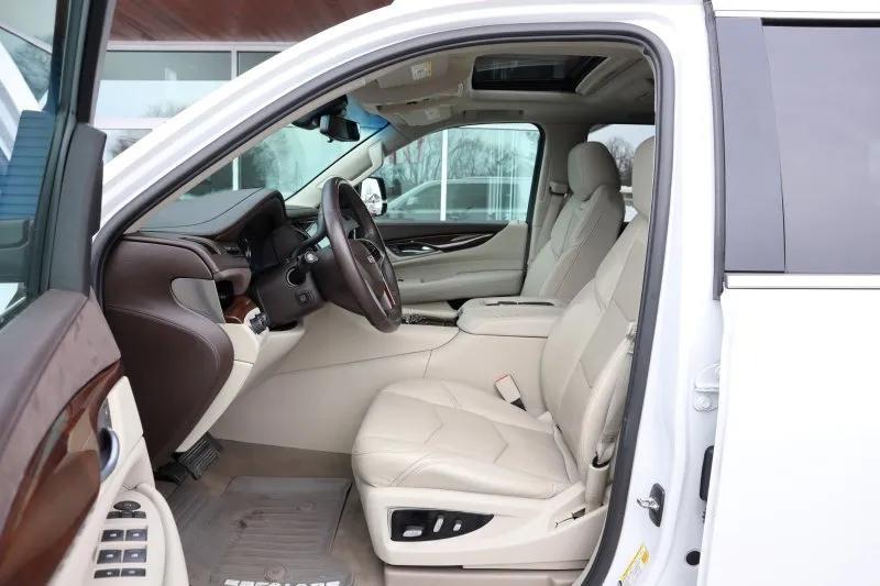 used 2017 Cadillac Escalade ESV car, priced at $26,425