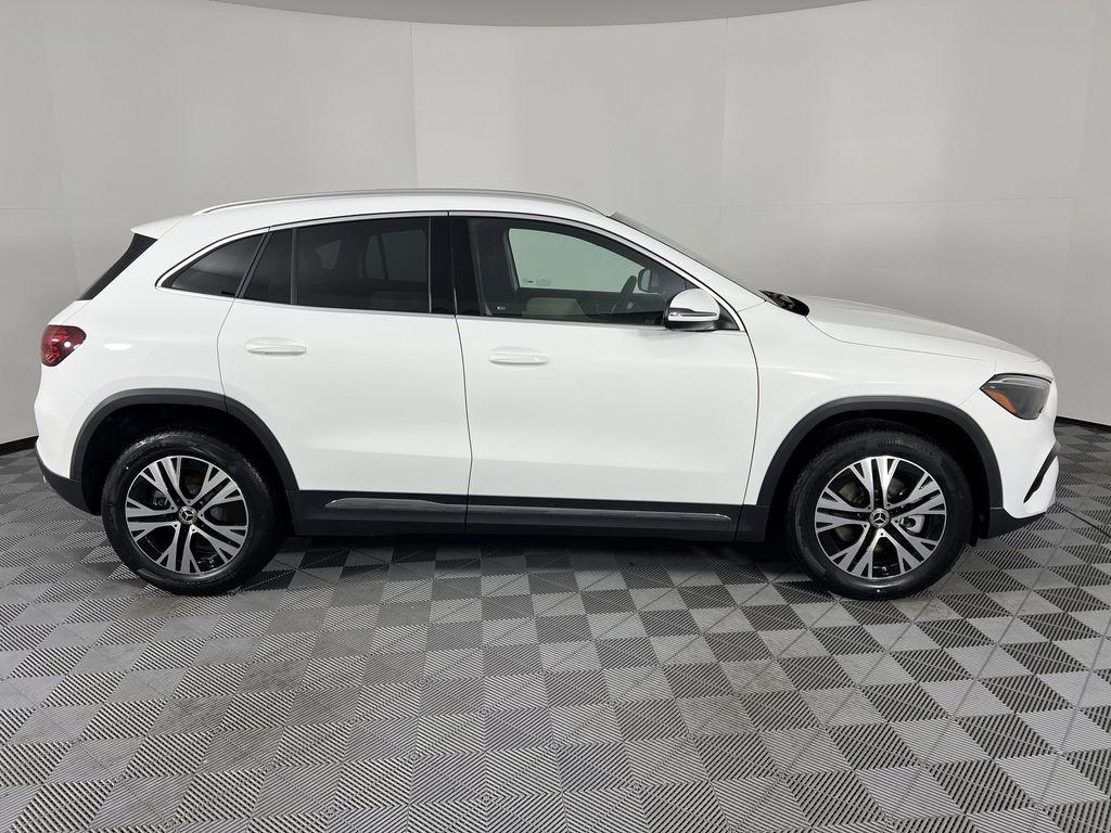 new 2026 Mercedes-Benz GLA 250 car, priced at $45,250