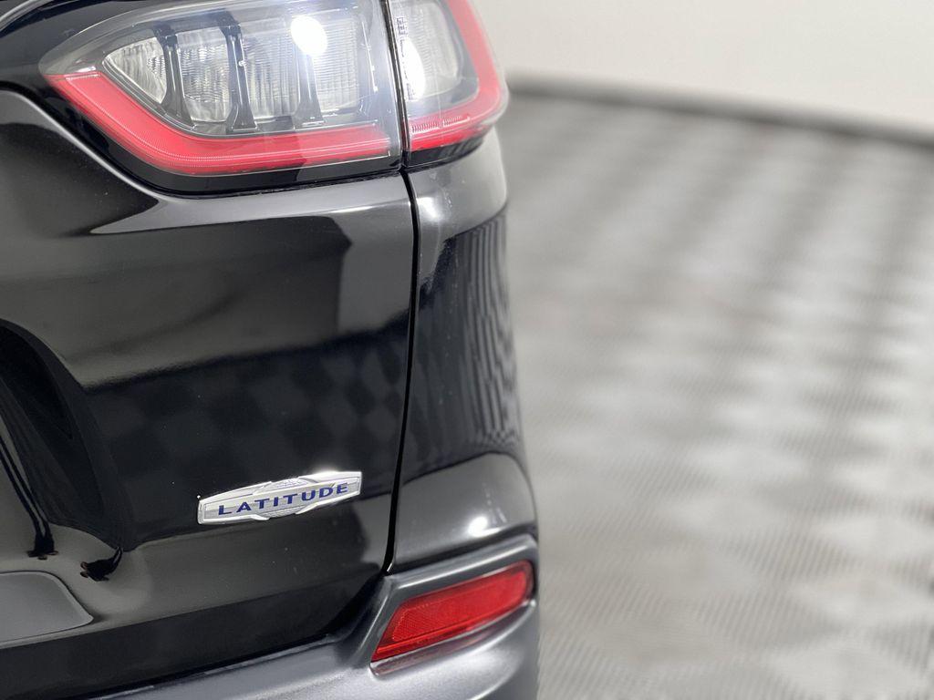 used 2019 Jeep Cherokee car, priced at $13,899