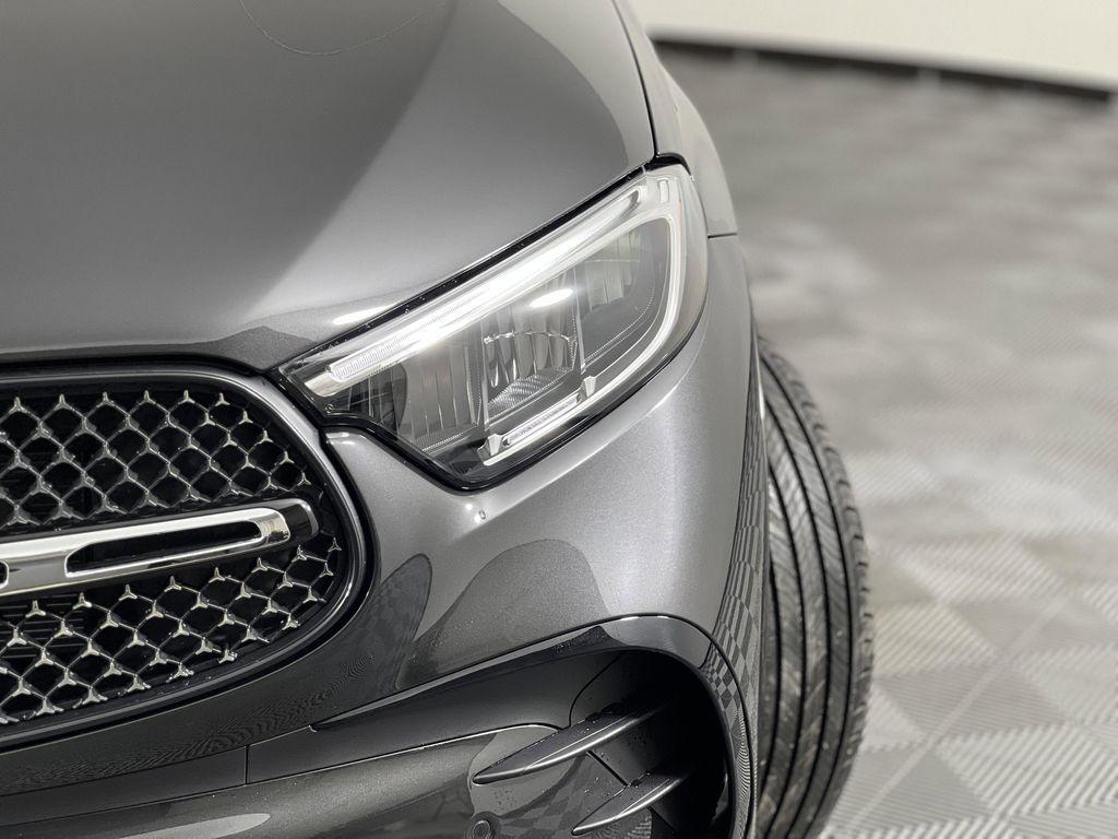 new 2026 Mercedes-Benz GLC 300 car, priced at $59,085