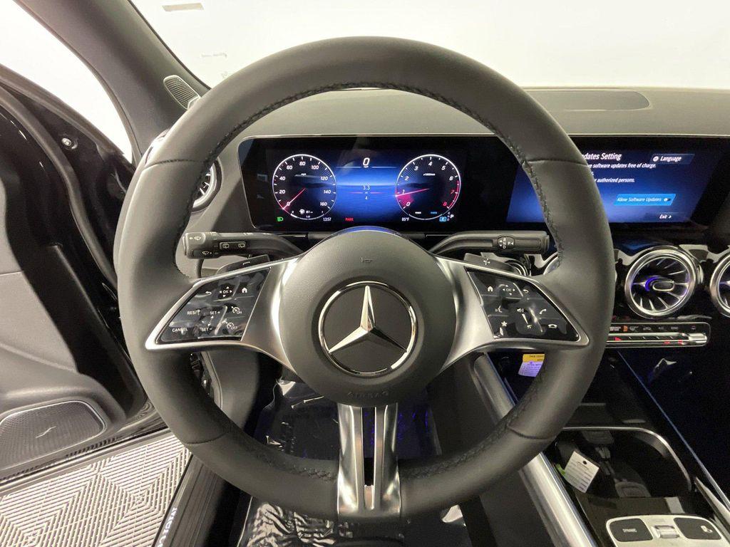 new 2025 Mercedes-Benz GLA 250 car, priced at $49,460