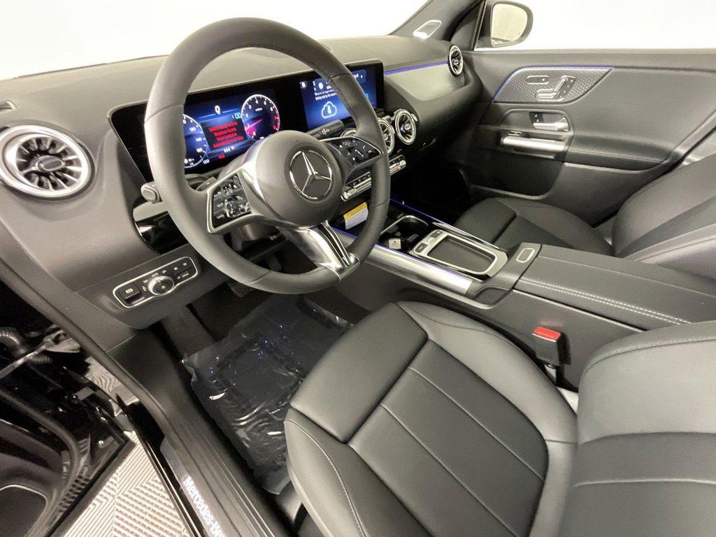 new 2025 Mercedes-Benz GLA 250 car, priced at $49,460