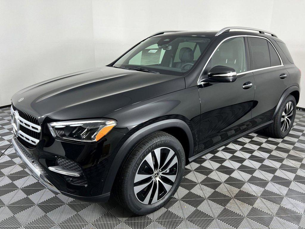 new 2025 Mercedes-Benz GLE 450 car, priced at $73,965