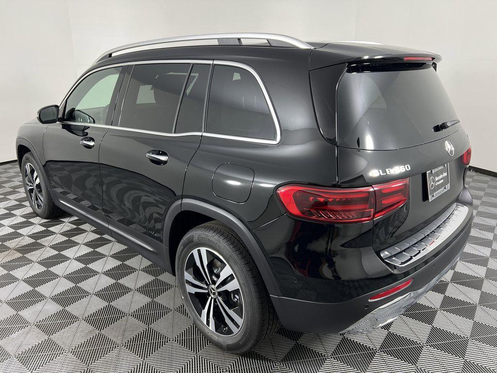 new 2025 Mercedes-Benz GLB 250 car, priced at $49,595