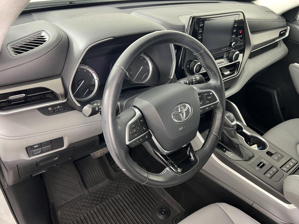 used 2020 Toyota Highlander car, priced at $30,854