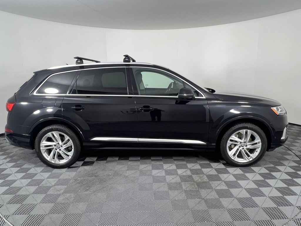 used 2020 Audi Q7 car, priced at $27,340