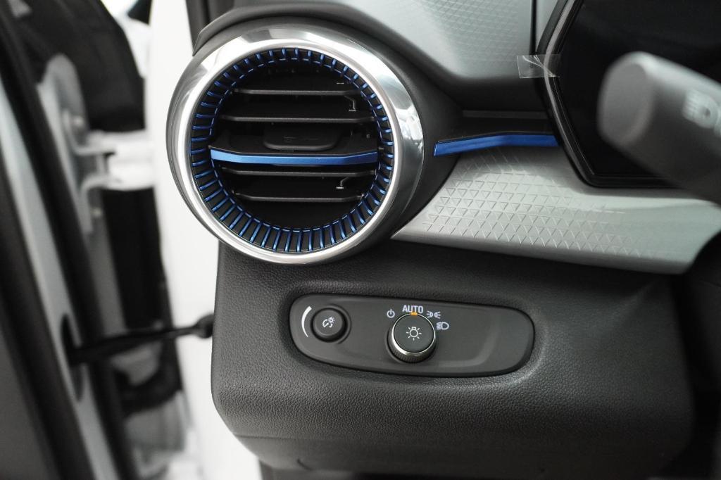 new 2026 Chevrolet Trax car, priced at $27,700