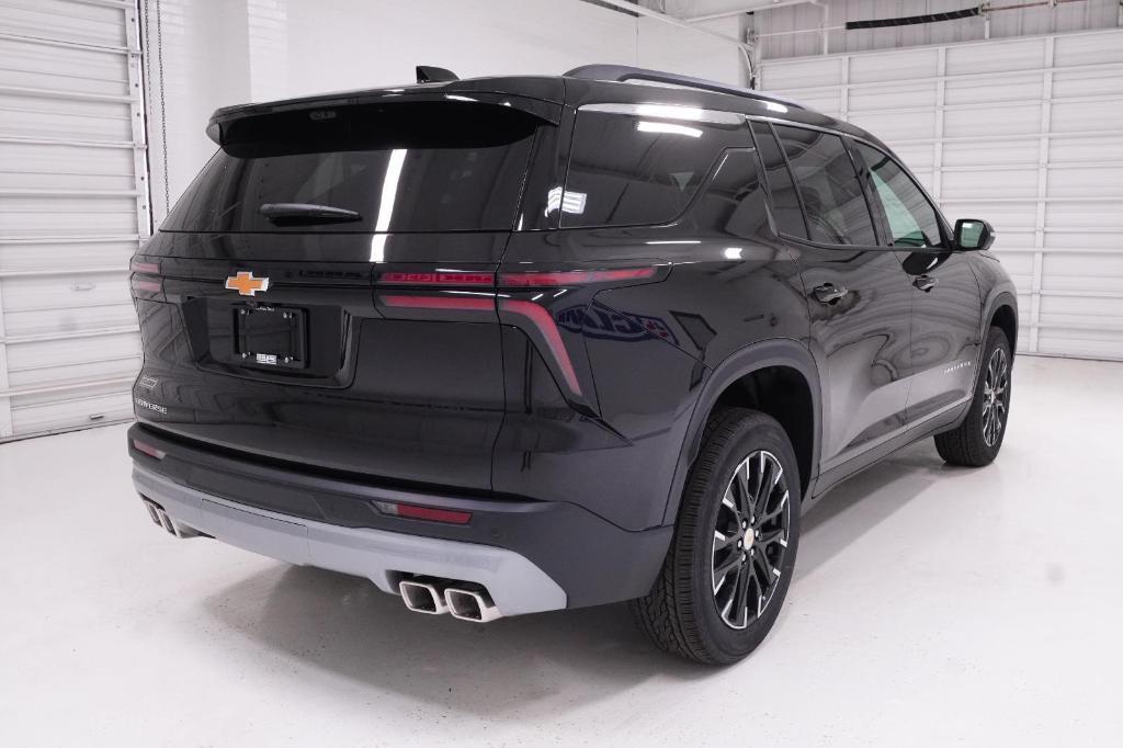 new 2026 Chevrolet Traverse car, priced at $48,220