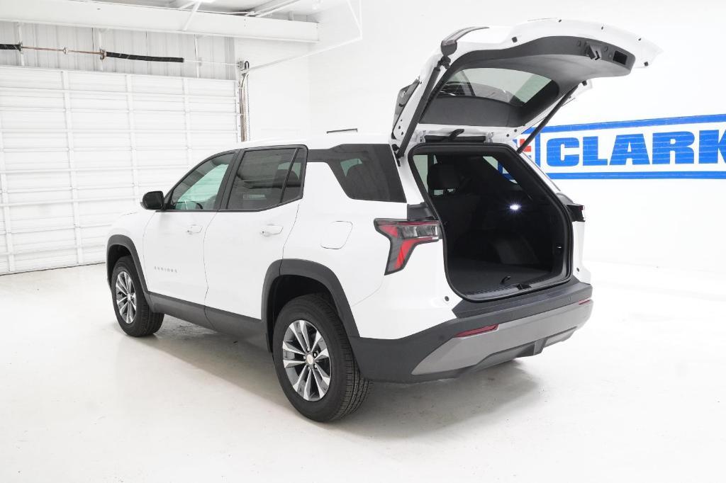 new 2026 Chevrolet Equinox car, priced at $33,070