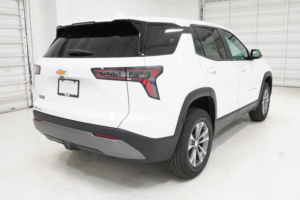 new 2026 Chevrolet Equinox car, priced at $33,070