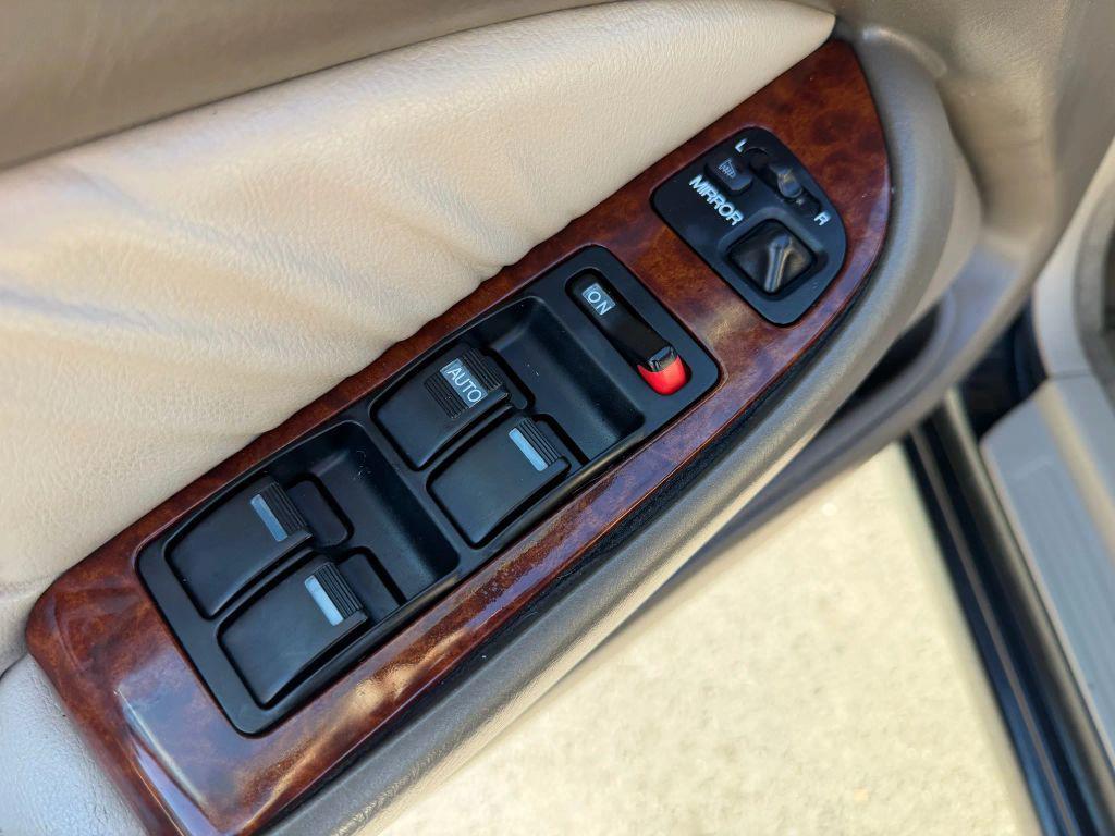 used 2002 Acura RL car, priced at $6,995