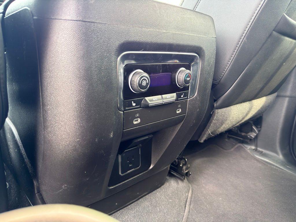used 2024 Chevrolet Tahoe car, priced at $45,500
