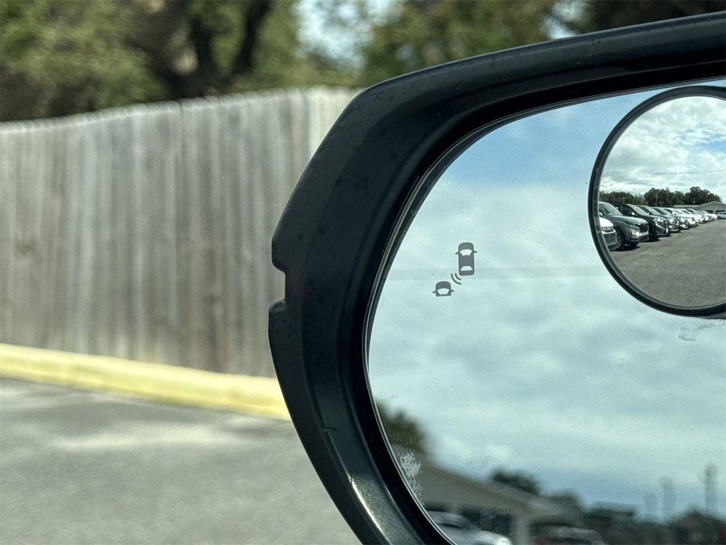 used 2020 Honda CR-V car, priced at $24,900