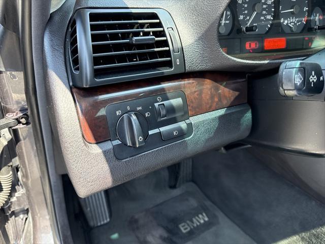 2005 Silver Gray Metallic BMW 325