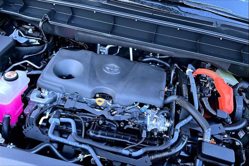 new 2026 Toyota Highlander Hybrid car, priced at $51,382