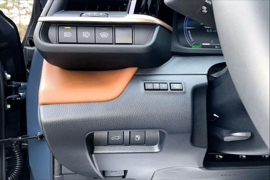 new 2025 Toyota Crown Signia car, priced at $51,777