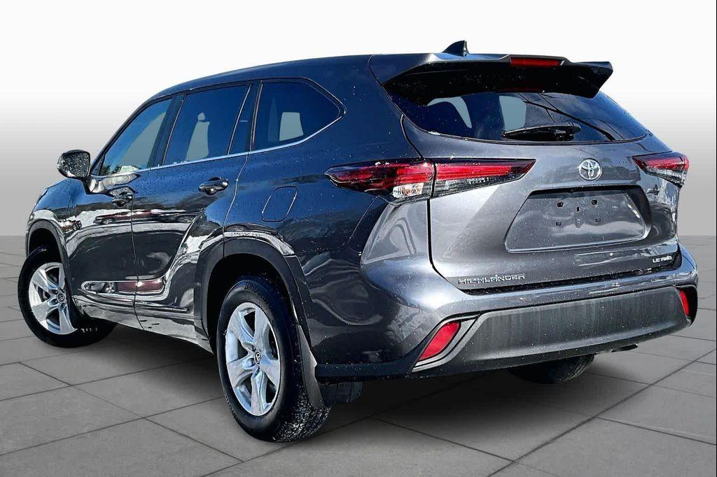 used 2025 Toyota Highlander car, priced at $39,749