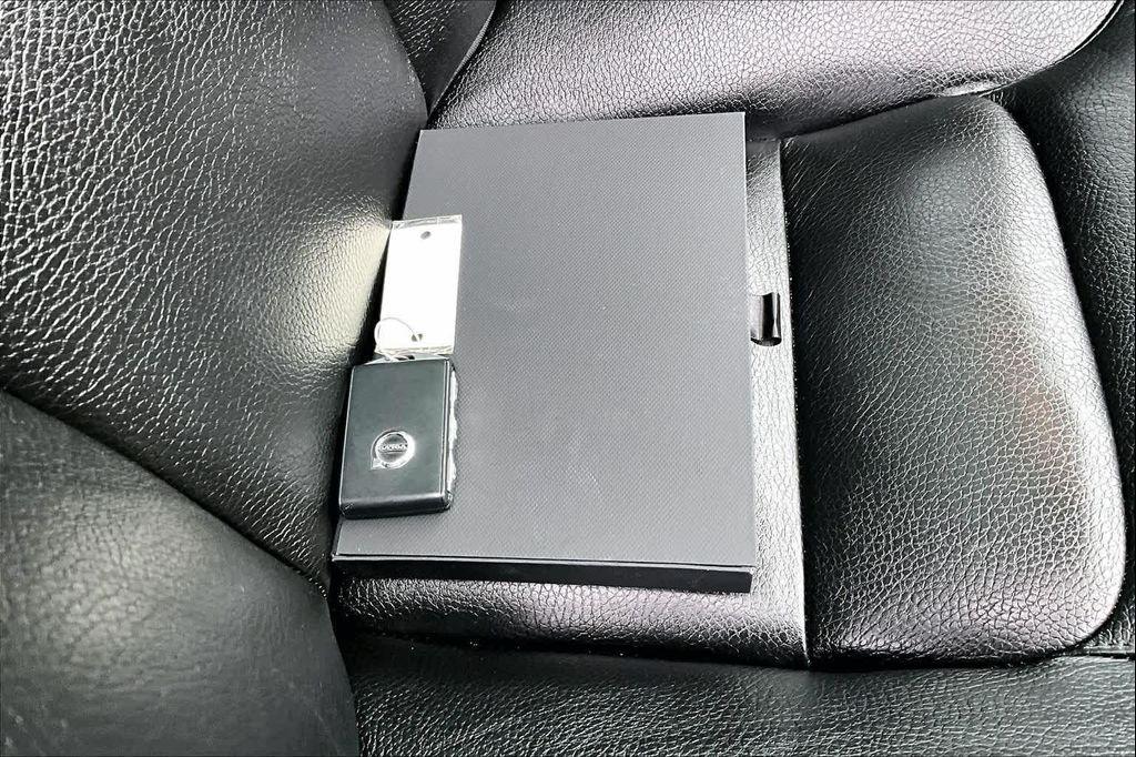 used 2022 Volvo XC90 car, priced at $31,227