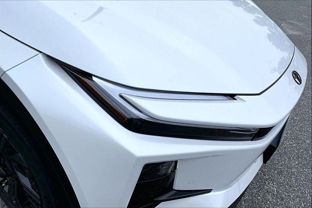 new 2026 Toyota C-HR car, priced at $40,274