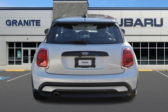 used 2022 MINI Hardtop car, priced at $19,990