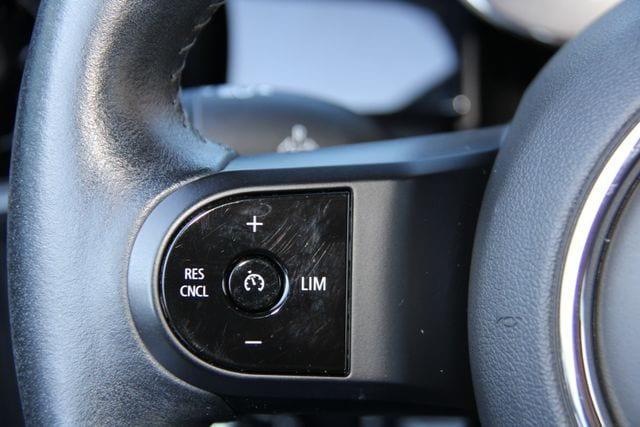 used 2022 MINI Hardtop car, priced at $19,990