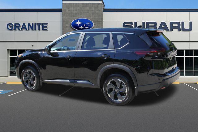 used 2025 Nissan Rogue car, priced at $26,290